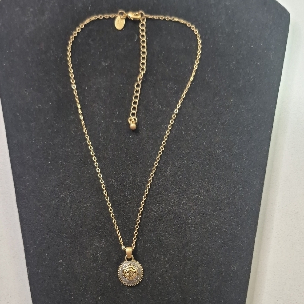 Lia Sophia Shimmery Gold Medallion Necklace (J43) - Picture 2 of 4